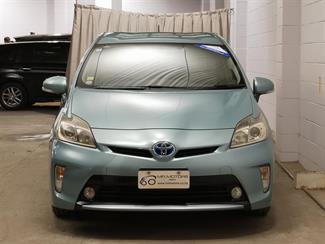 2013 Toyota Prius - Thumbnail