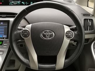 2013 Toyota Prius - Thumbnail