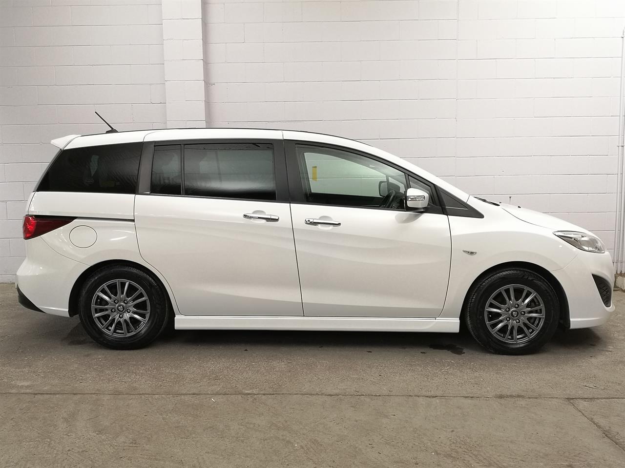 2013 Mazda Premacy