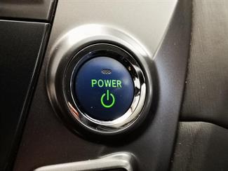 2013 Toyota Prius - Thumbnail