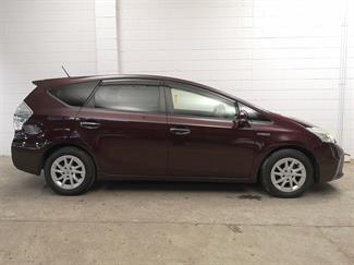 2013 Toyota Prius - Thumbnail