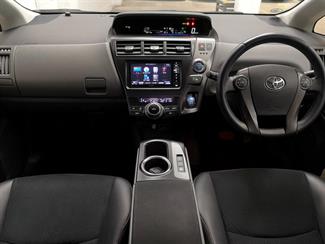 2013 Toyota Prius - Thumbnail