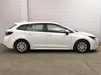 2021 Toyota Corolla - Thumbnail