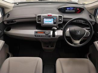 2012 Honda Freed - Thumbnail
