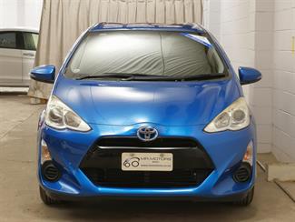 2015 Toyota Aqua - Thumbnail