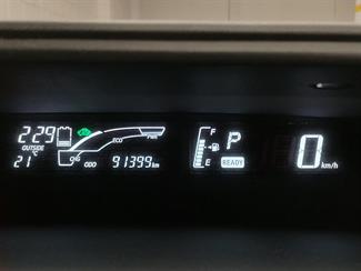 2015 Toyota Aqua - Thumbnail