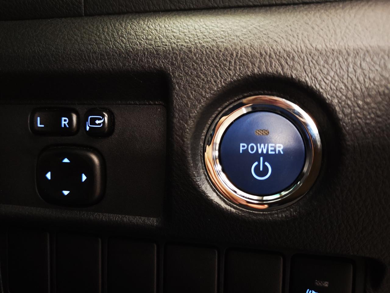 2015 Toyota Sai