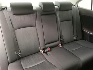 2015 Toyota Sai - Thumbnail