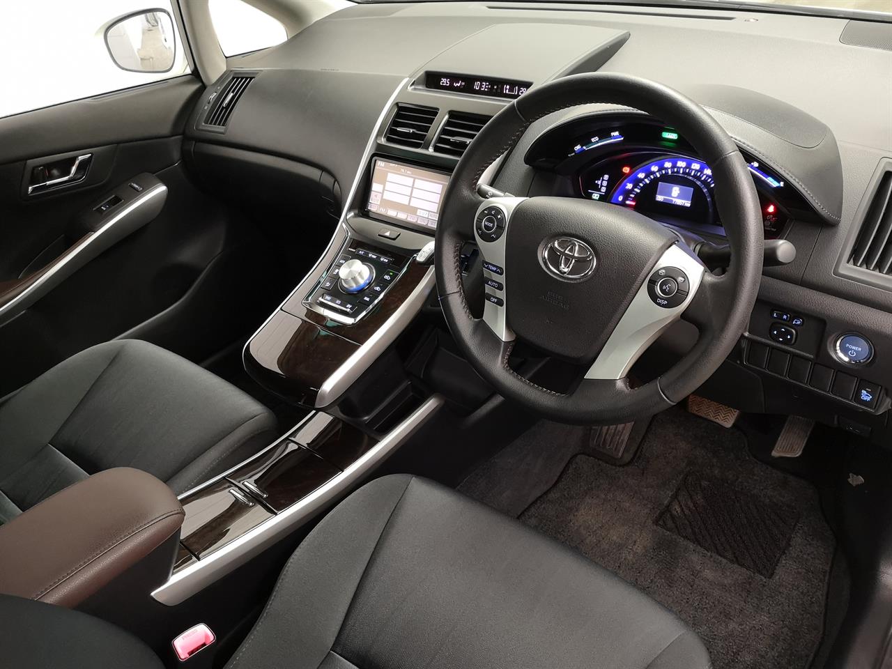 2015 Toyota Sai