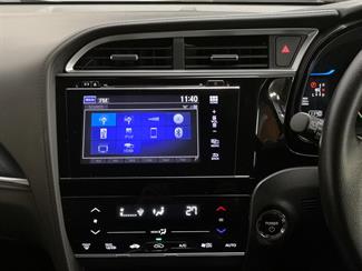 2015 Honda Shuttle - Thumbnail