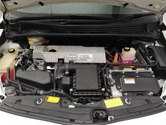2013 Toyota Prius - Thumbnail