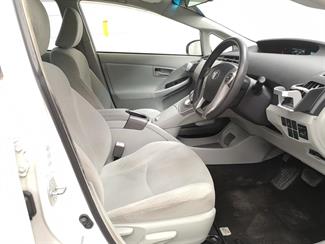 2013 Toyota Prius - Thumbnail