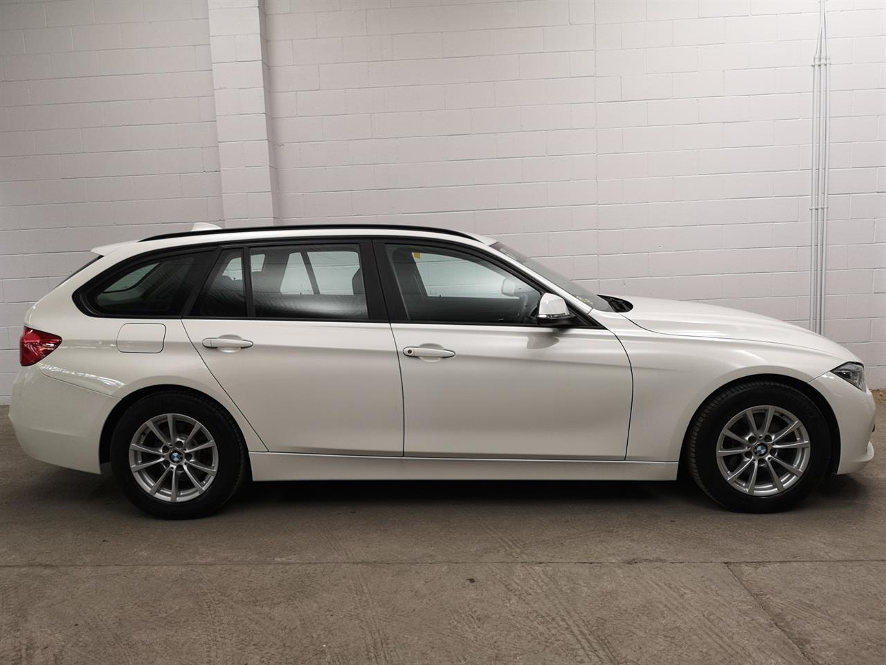 2015 BMW 320i