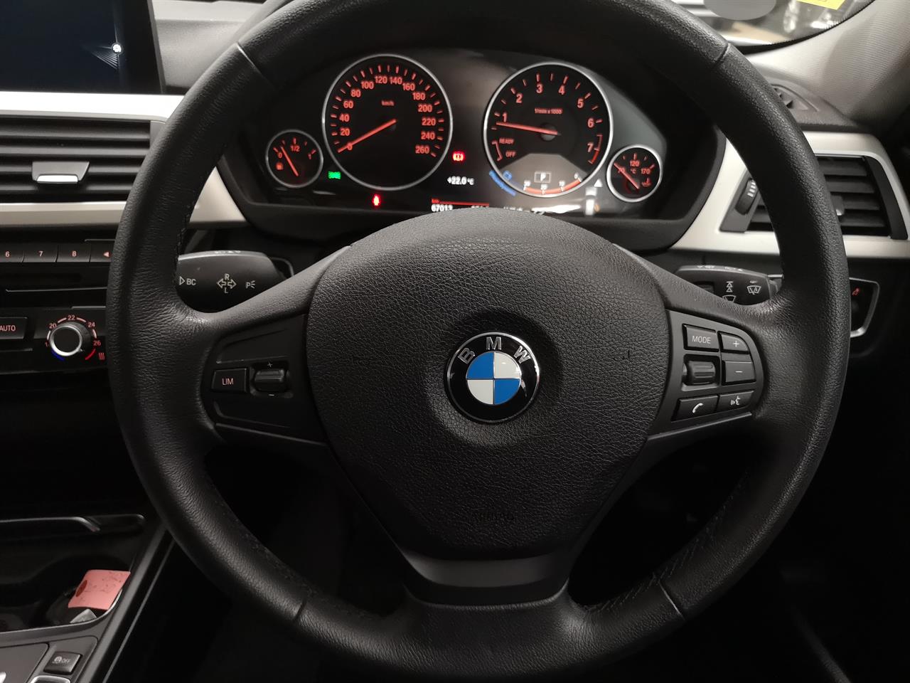 2015 BMW 320i