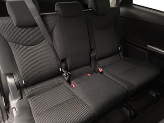 2018 Toyota Prius - Thumbnail