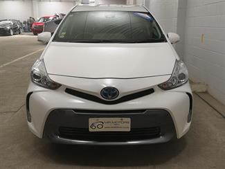 2018 Toyota Prius - Thumbnail