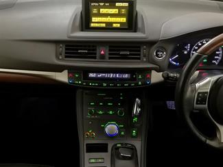 2011 Lexus CT 200H - Thumbnail