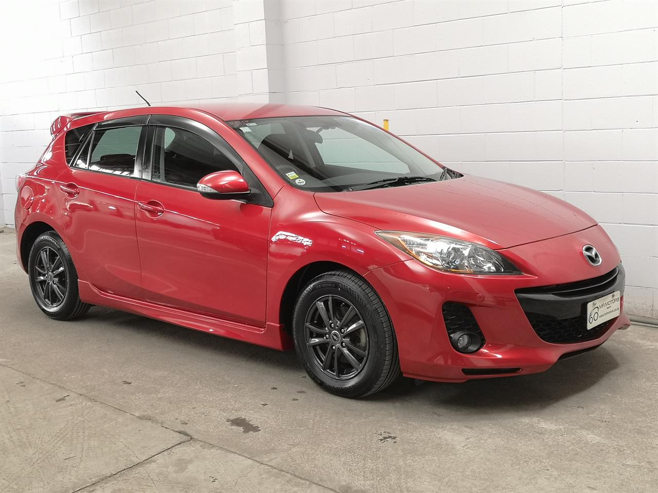 2013 Mazda Axela