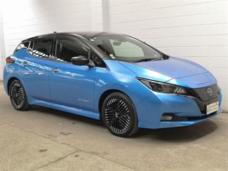 2022 Nissan Leaf - Thumbnail