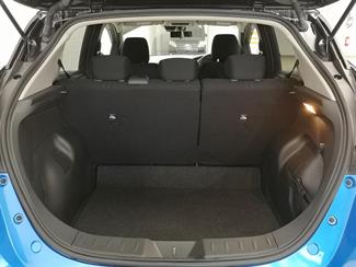 2022 Nissan Leaf - Thumbnail