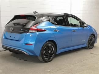 2022 Nissan Leaf - Thumbnail