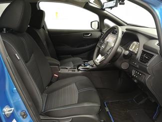 2022 Nissan Leaf - Thumbnail