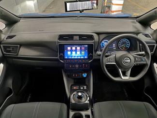2022 Nissan Leaf - Thumbnail