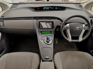 2012 Toyota Prius - Thumbnail