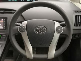2012 Toyota Prius - Thumbnail