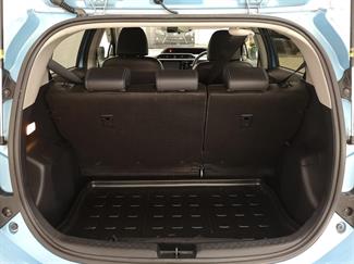 2015 Toyota Aqua - Thumbnail