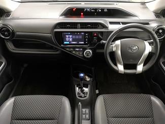 2015 Toyota Aqua - Thumbnail