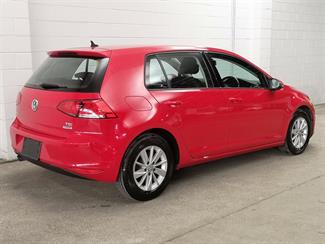 2016 Volkswagen Golf - Thumbnail