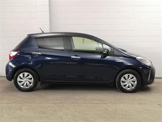 2018 Toyota Vitz - Thumbnail
