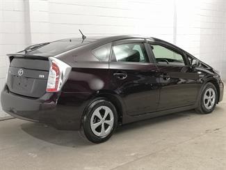 2015 Toyota Prius - Thumbnail
