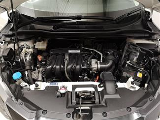 2015 Honda Vezel - Thumbnail