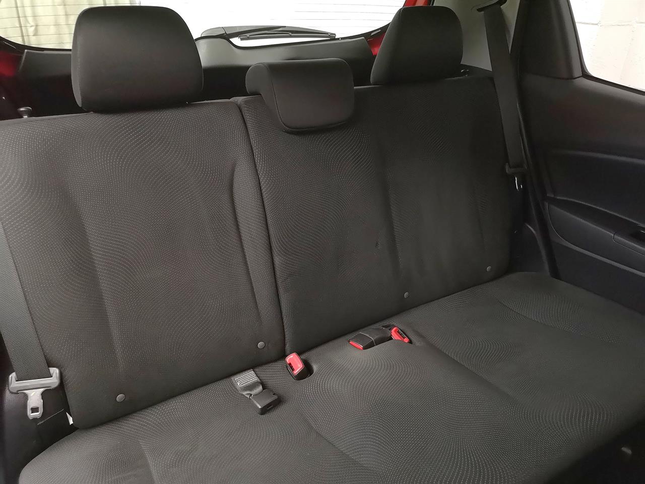 2017 Toyota Vitz