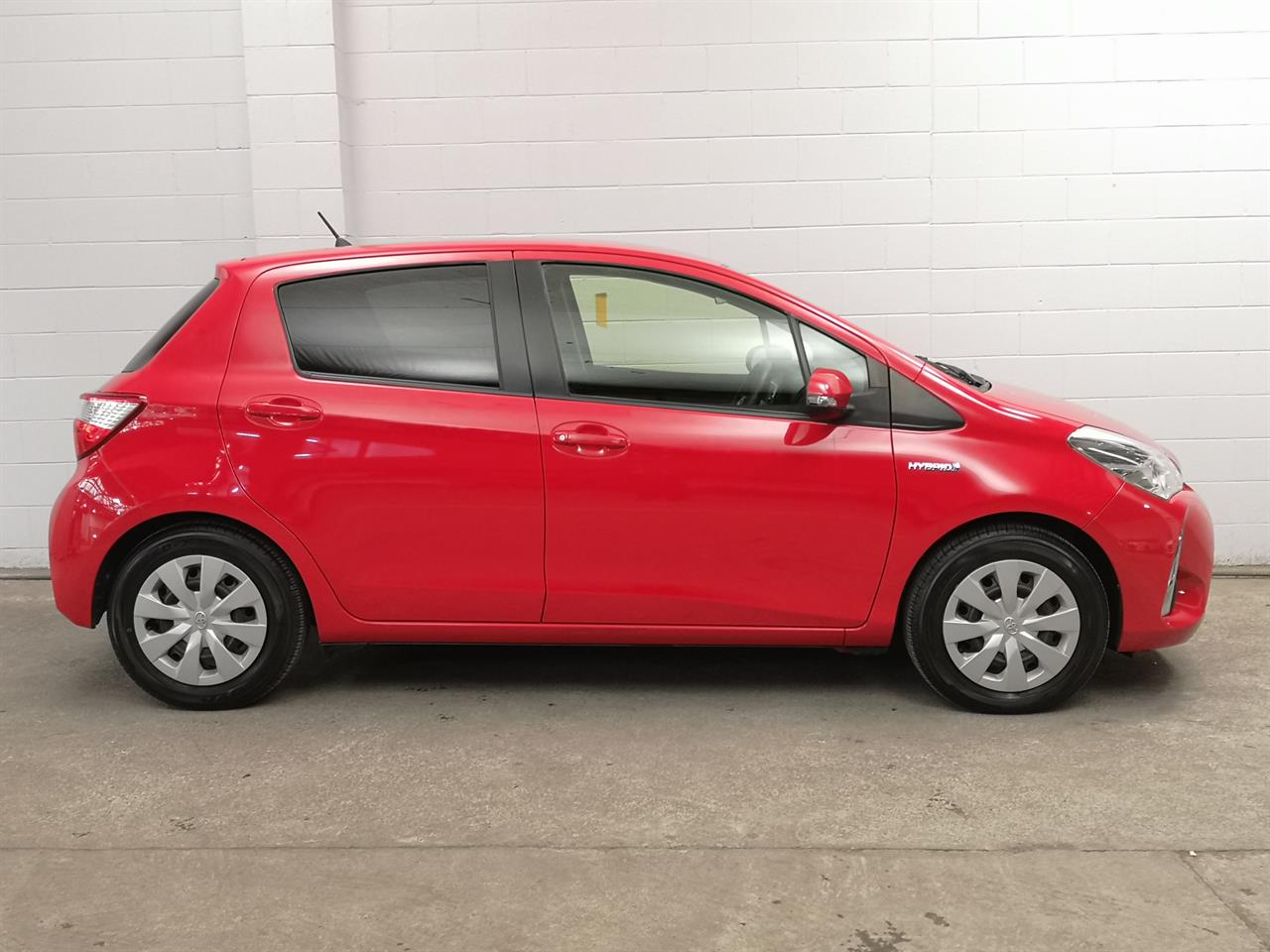 2017 Toyota Vitz