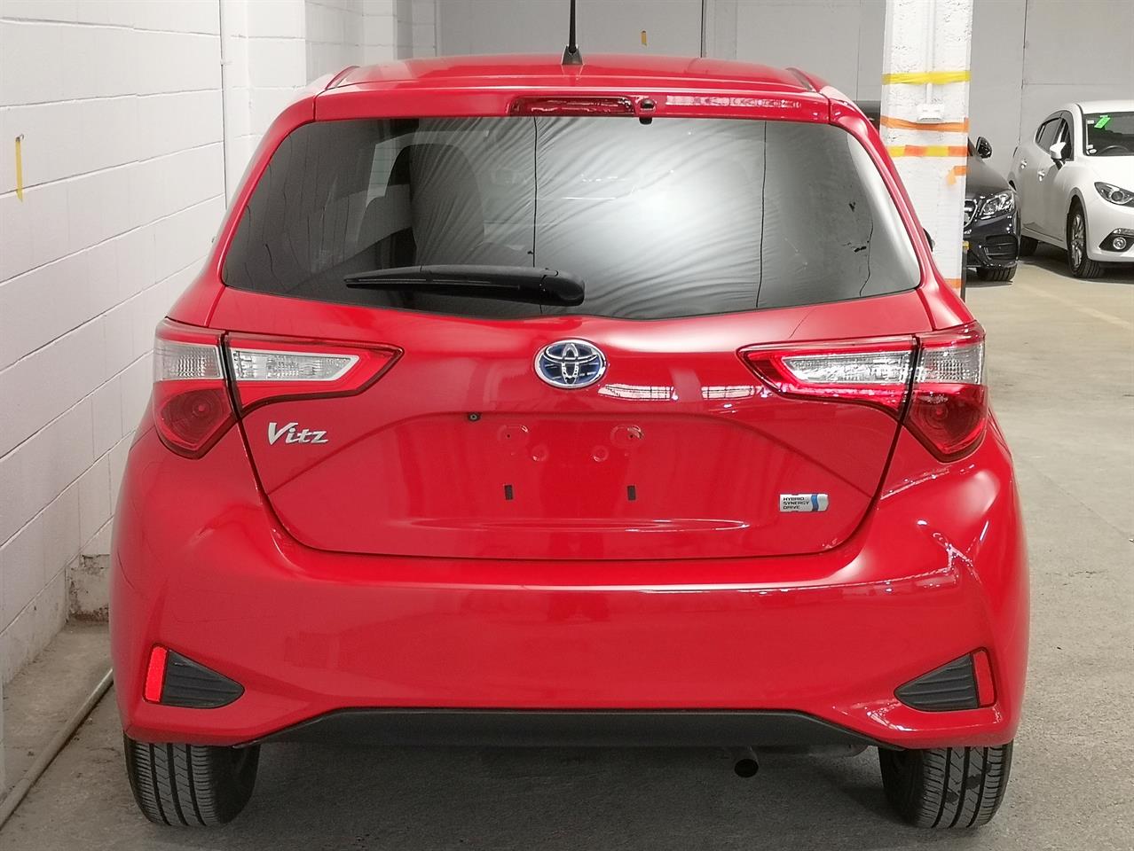 2017 Toyota Vitz