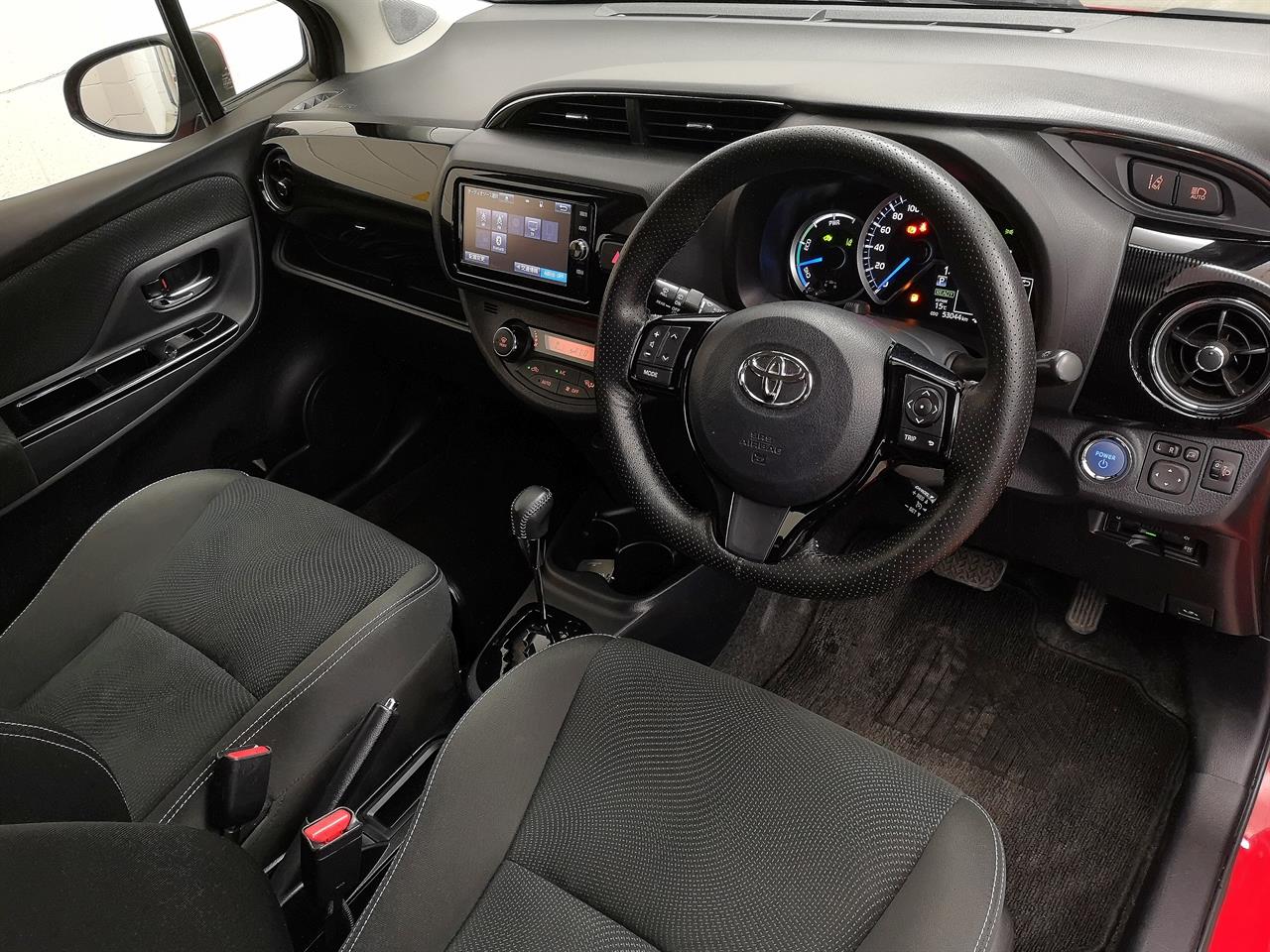 2017 Toyota Vitz