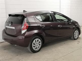 2016 Toyota Aqua - Thumbnail