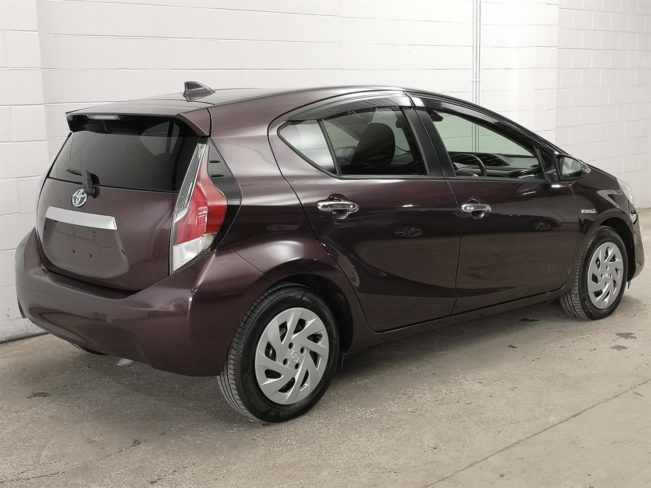 2016 Toyota Aqua