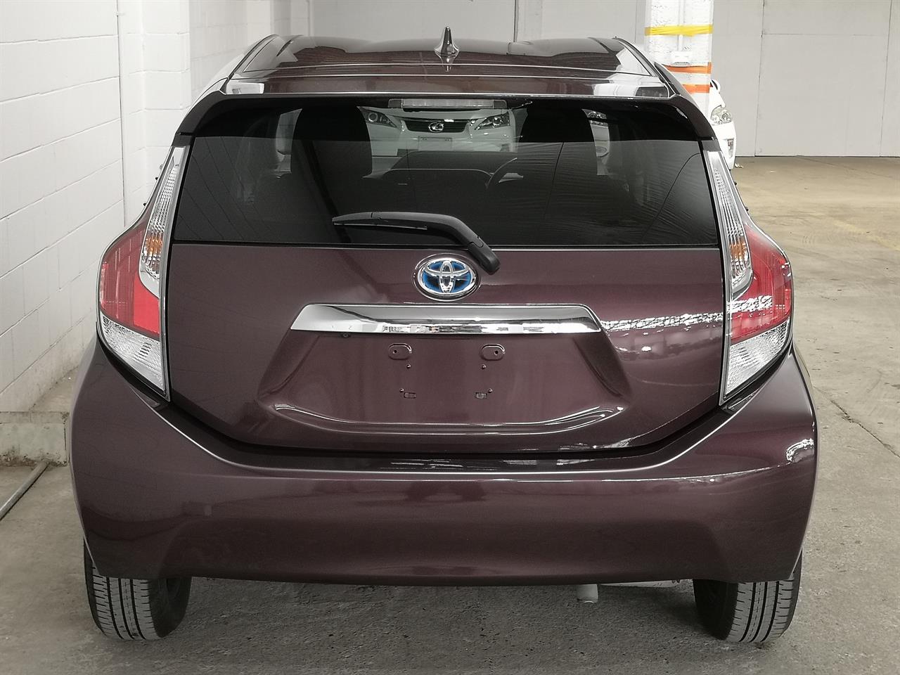 2016 Toyota Aqua