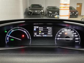 2016 Toyota Sienta - Thumbnail