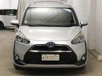 2016 Toyota Sienta - Thumbnail