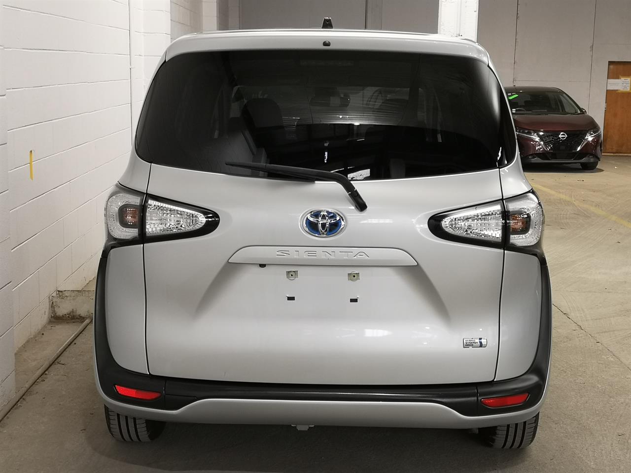 2016 Toyota Sienta