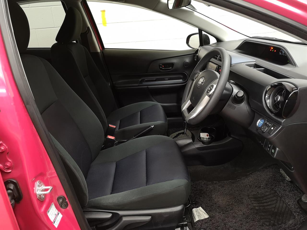 2016 Toyota Aqua