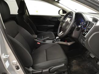 2016 Honda Grace - Thumbnail