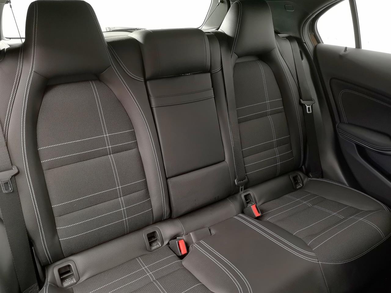 2015 Mercedes-Benz A 180