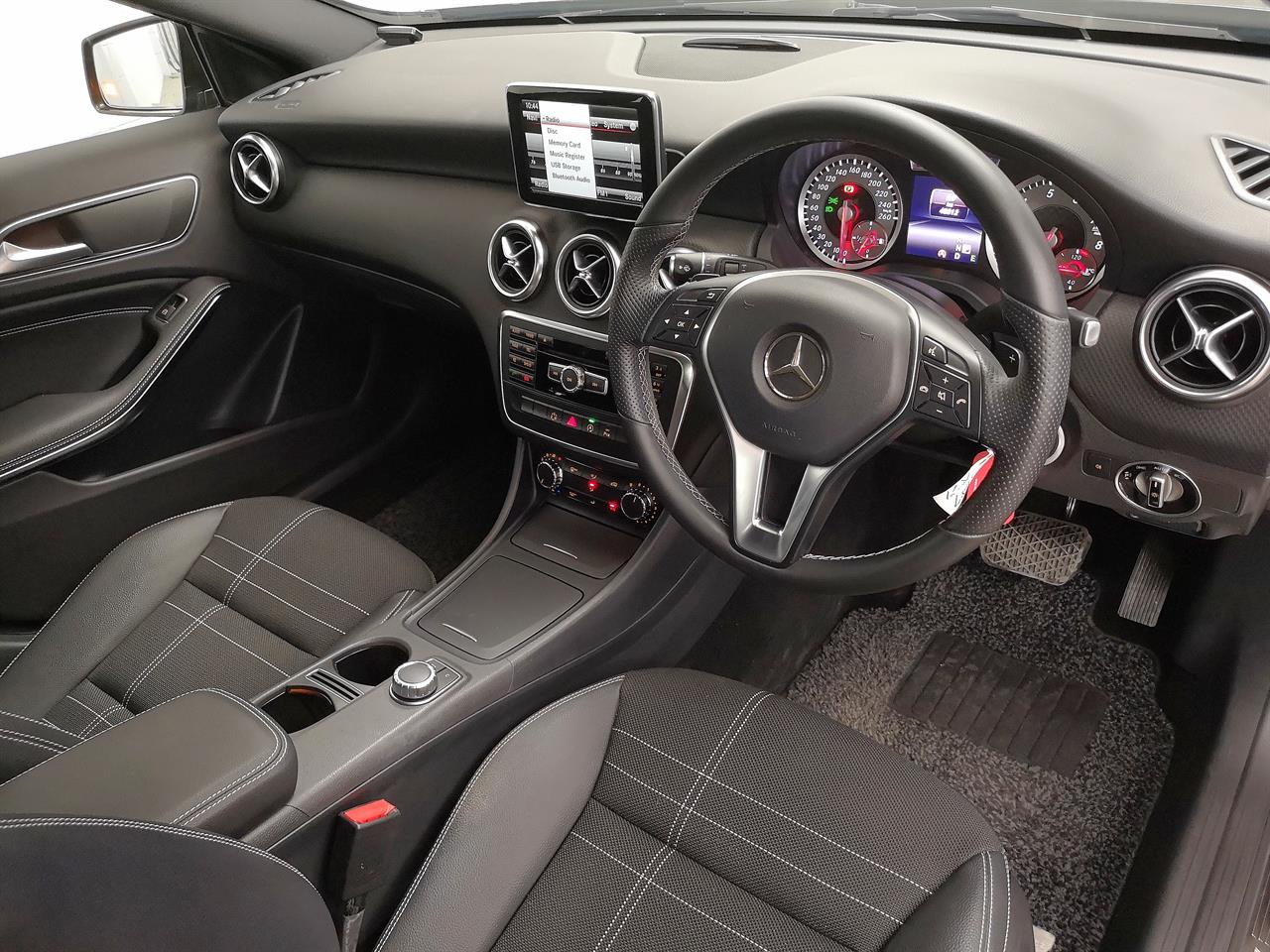 2015 Mercedes-Benz A 180
