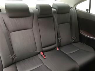 2016 Toyota Sai - Thumbnail